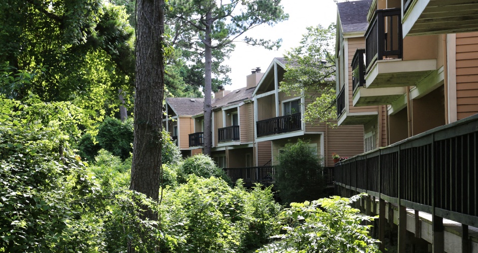 Woodlake Oaks Apartments Image 9
